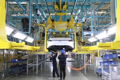 小鵬汽車進(jìn)入交付關(guān)鍵期，海馬小鵬智能工廠以人工智能基礎(chǔ)軟件鑄造品質(zhì)保證